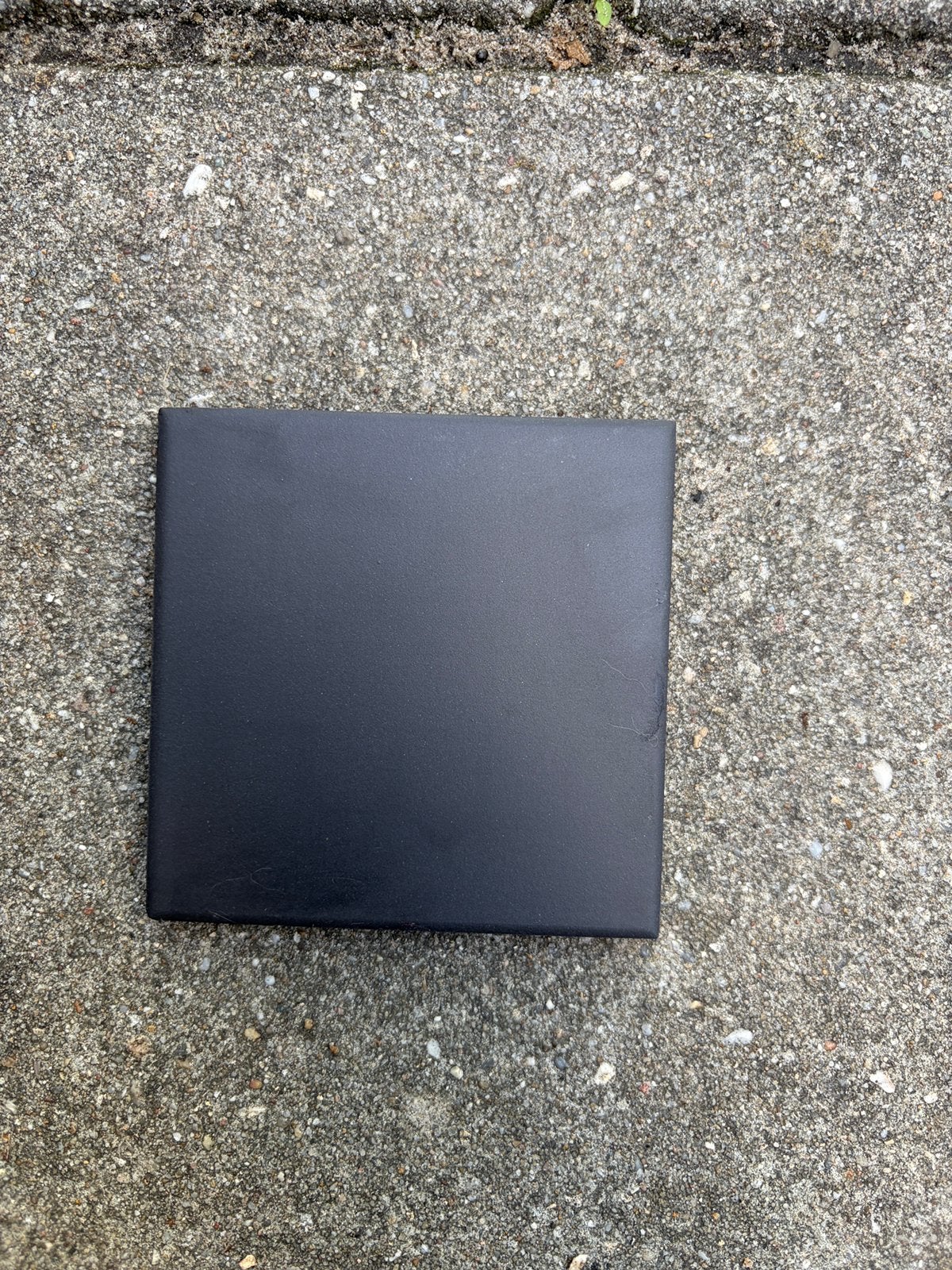 Gratis 20 kleine mat zwarte tegels, Ophalen, Minder dan 20 cm, Minder dan 5 m², Wandtegels