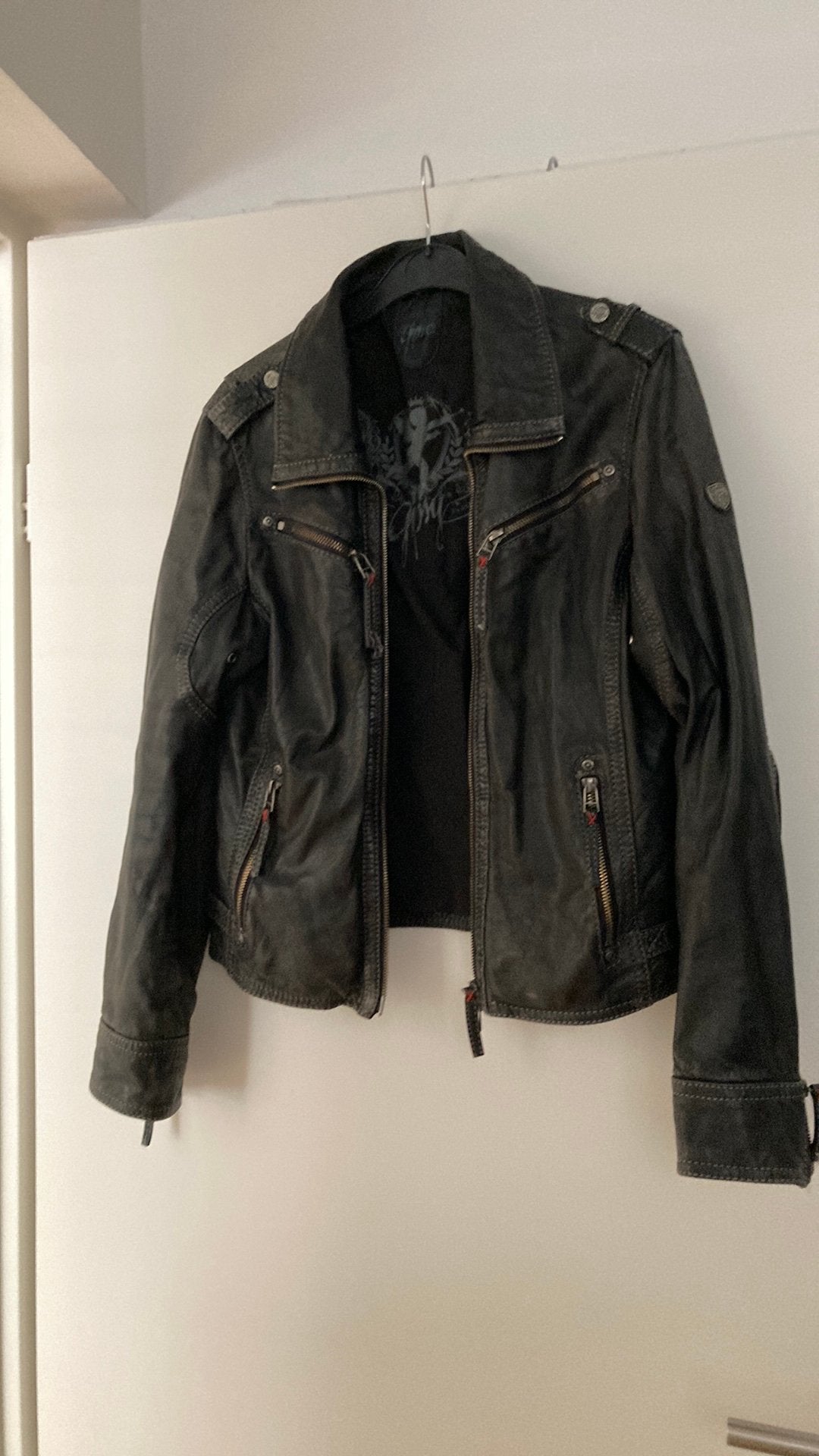 Stoere zwarte leren jas met ritsen, Kleding | Dames, Jassen | Zomer, Ophalen, Gedragen, Maat 38/40 (M), Zwart