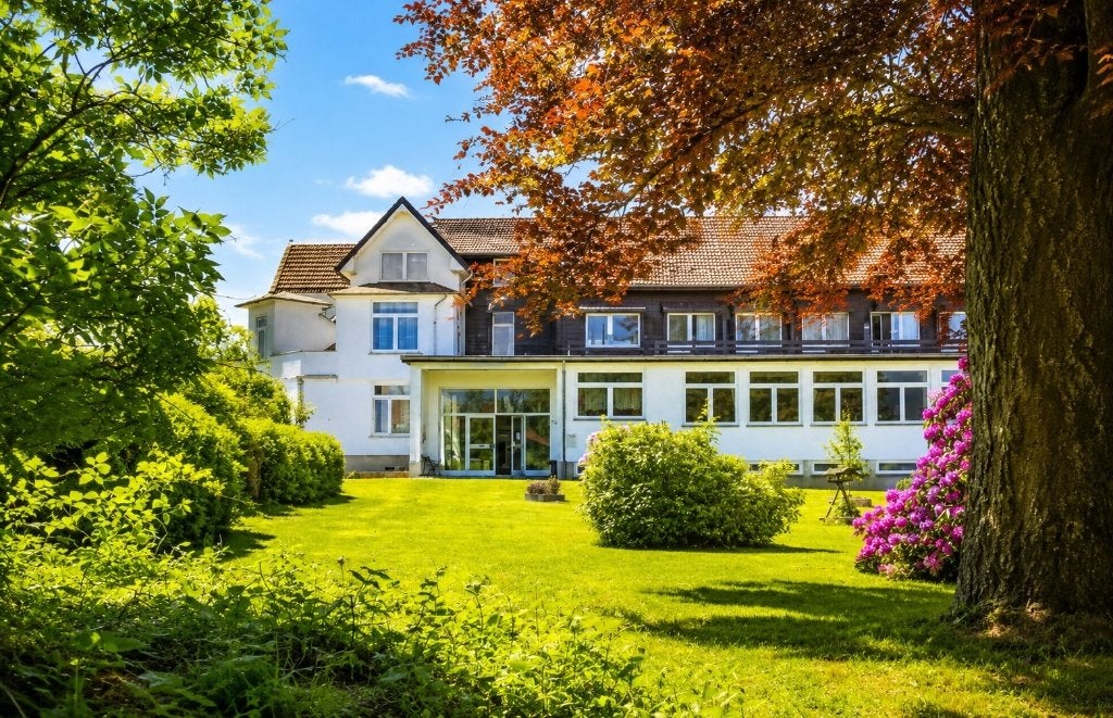Hotel  met 31 kamers en zwembad in Hahnenklee Harz !!!, Huizen en Kamers, Buitenland, Hahnenklee, Dorp, Duitsland, 32 kamers