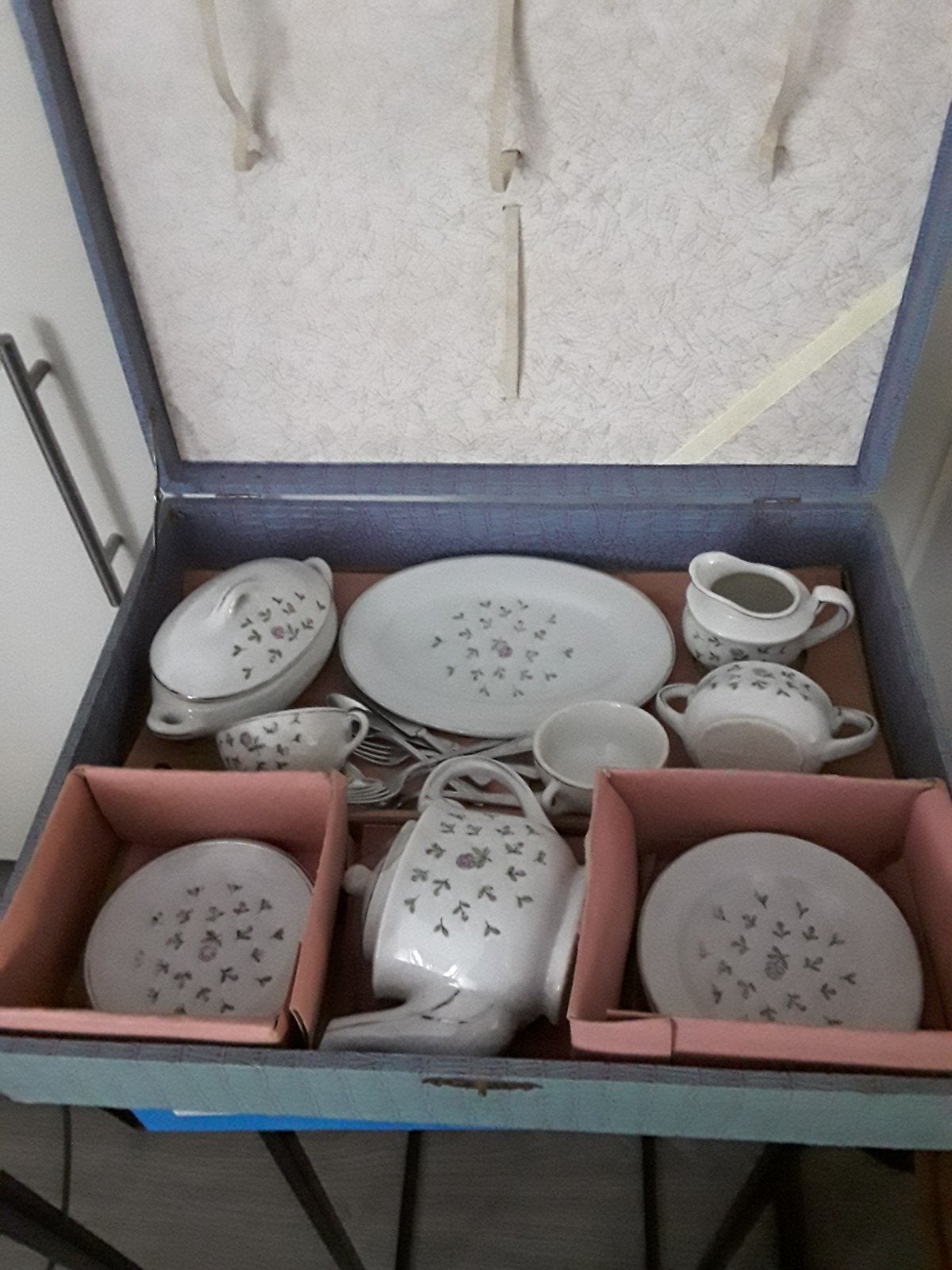 Oud kinderserviesje., Ophalen of Verzenden