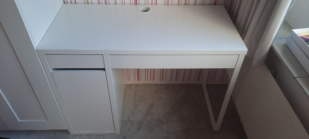 Wit bureau ikea met kast en laden, Ophalen, 105 cm, Spaanplaat of MDF, 50 cm
