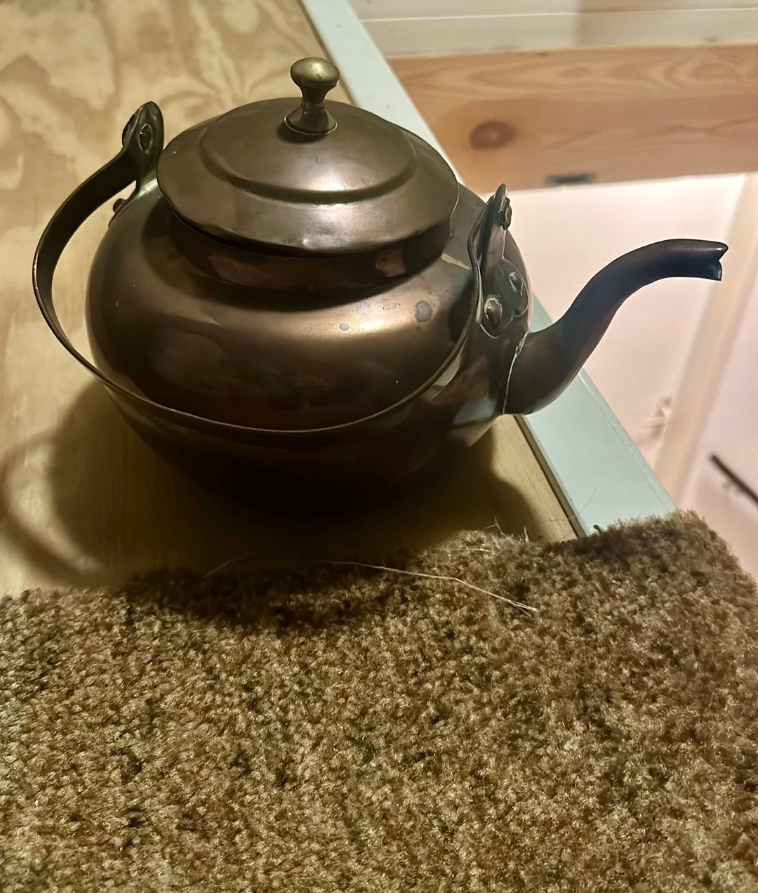 Koperen theepot, Ophalen, Koper