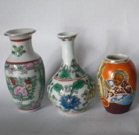 JAPANS ETAGÈRE VAASJES * DIVERS * 11 Stuks *, Antiek en Kunst, Verzenden