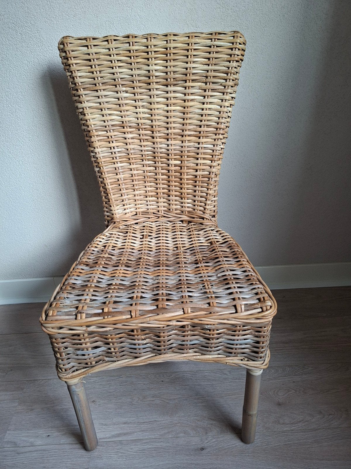 GRATIS Landelijke Rieten Rotan Kubu Stoel, Ophalen, Gebruikt, Bruin, Riet of Rotan