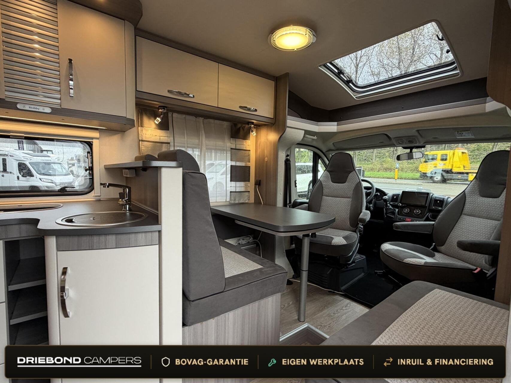 Hobby Optima Ontour T 70 E Enkele Bedden Grote Badkamer Luif, Hobby, 7 tot 8 meter, Bedrijf, Airconditioning