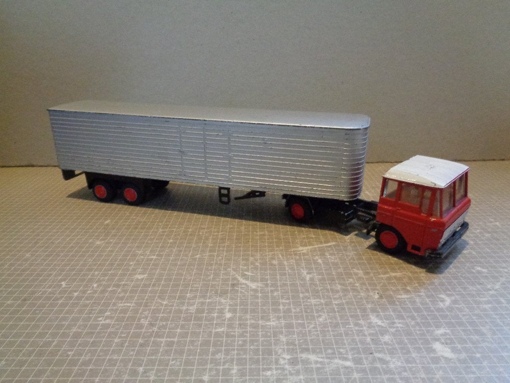 lion daf 2600 met eurotrailer rood, Hobby en Vrije tijd, Ophalen of Verzenden, Zo goed als nieuw, Bus of Vrachtwagen, Lion Toys