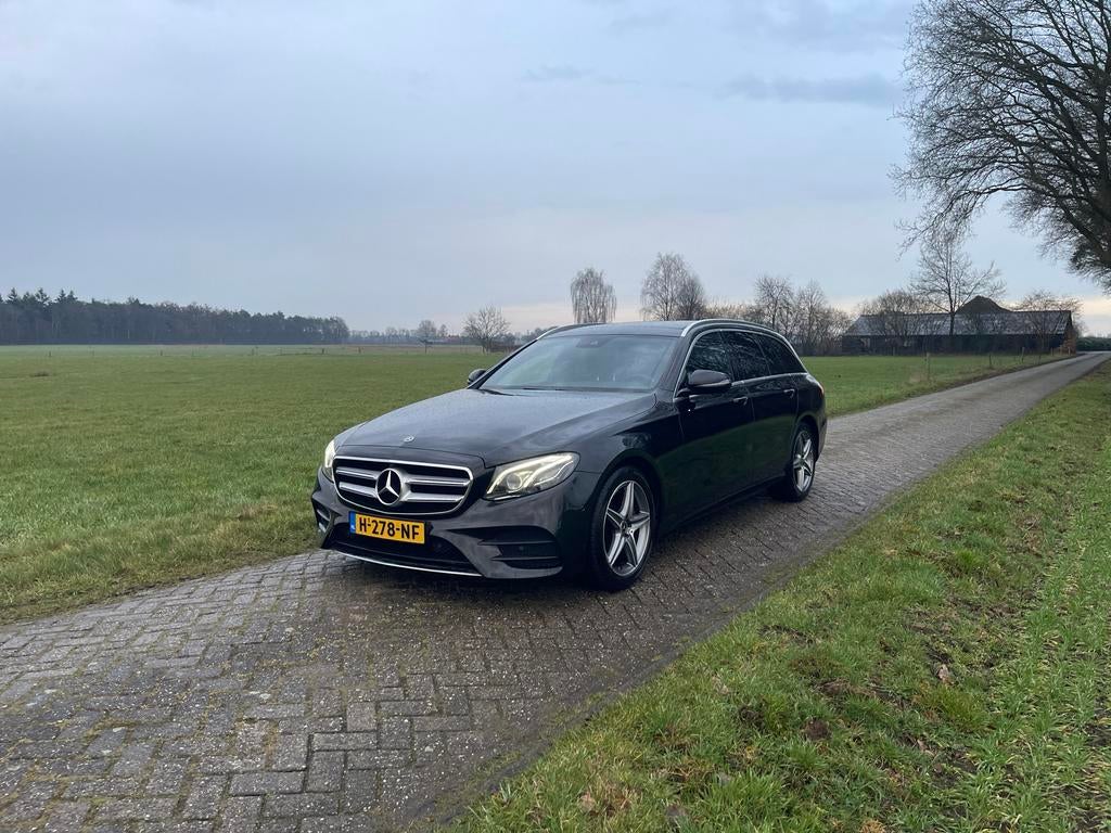 Schitterende Mercedes-benz E-klasse- AMG Line - Burmester, Auto's, Achterwielaandrijving, 4 cilinders, Zwart, Origineel Nederlands