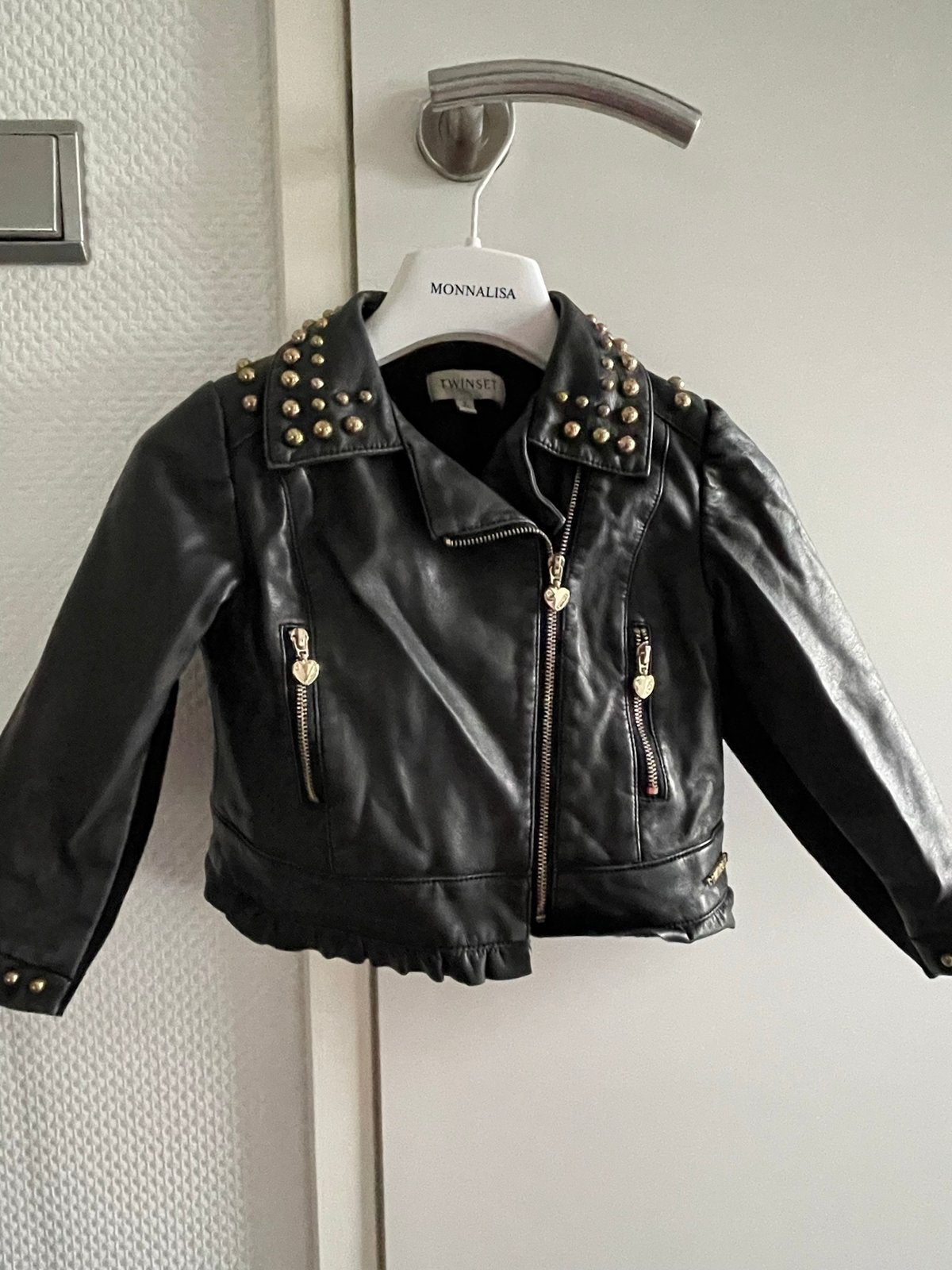 Twinset lederlook jasje met noppen 2 jaar, Meisje, Ophalen of Verzenden, Zo goed als nieuw, Twinset