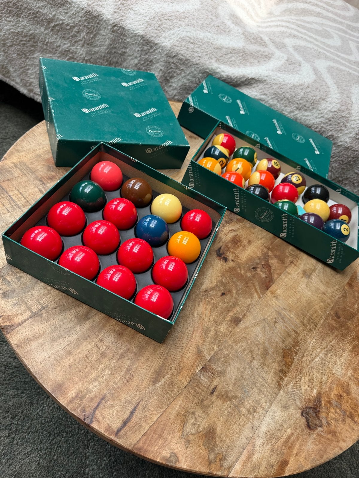 Aramith Pool- en Biljartballen Set - Zo goed als nieuw, Sport en Fitness, Biljarten en Poolen, Ophalen, Zo goed als nieuw, Keu of Ballen