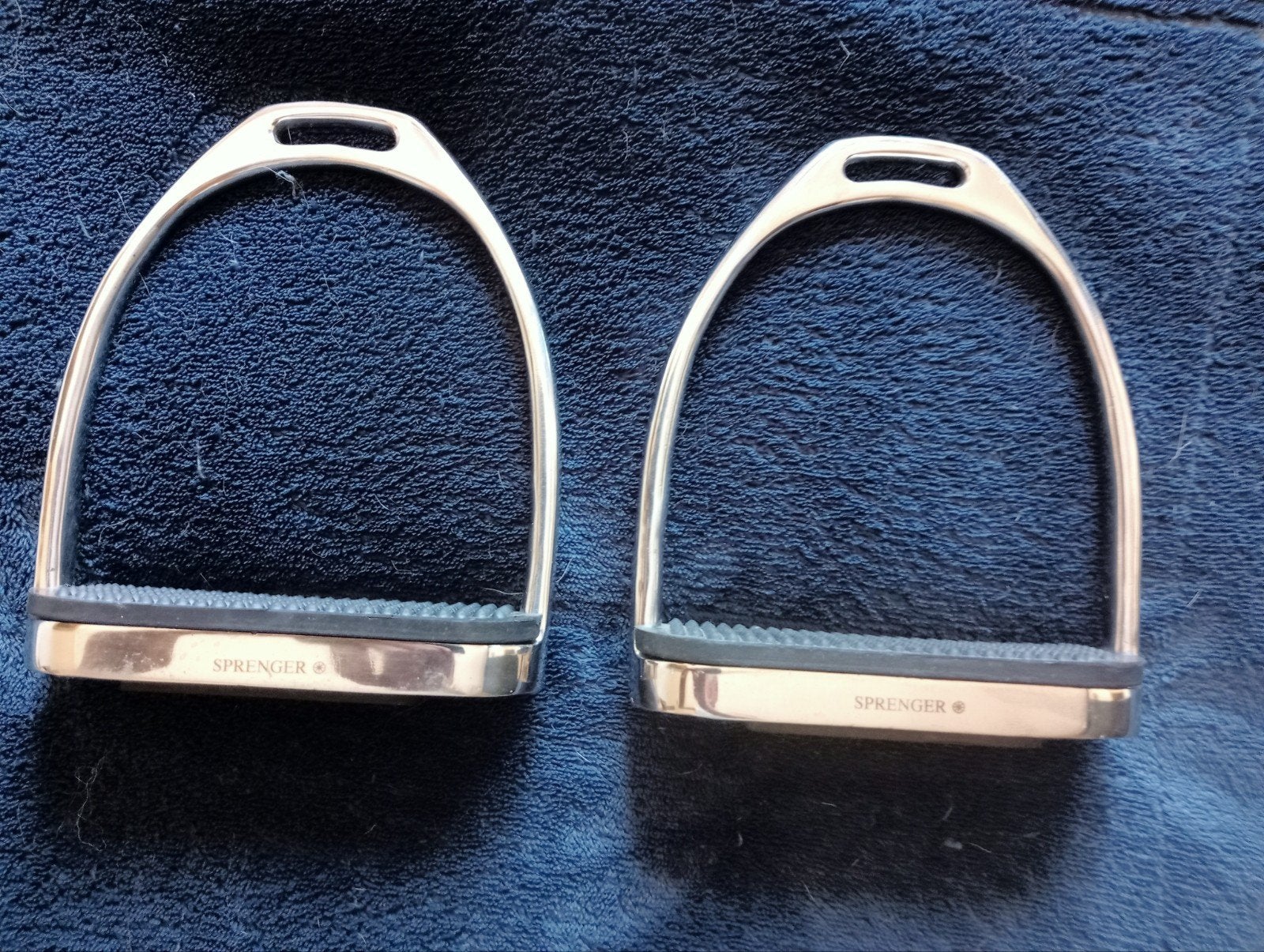 Nieuwstaat Sprenger stijgbeugels 12cm, Dieren en Toebehoren, Paarden en Pony's | Overige Paardenspullen, Ophalen of Verzenden