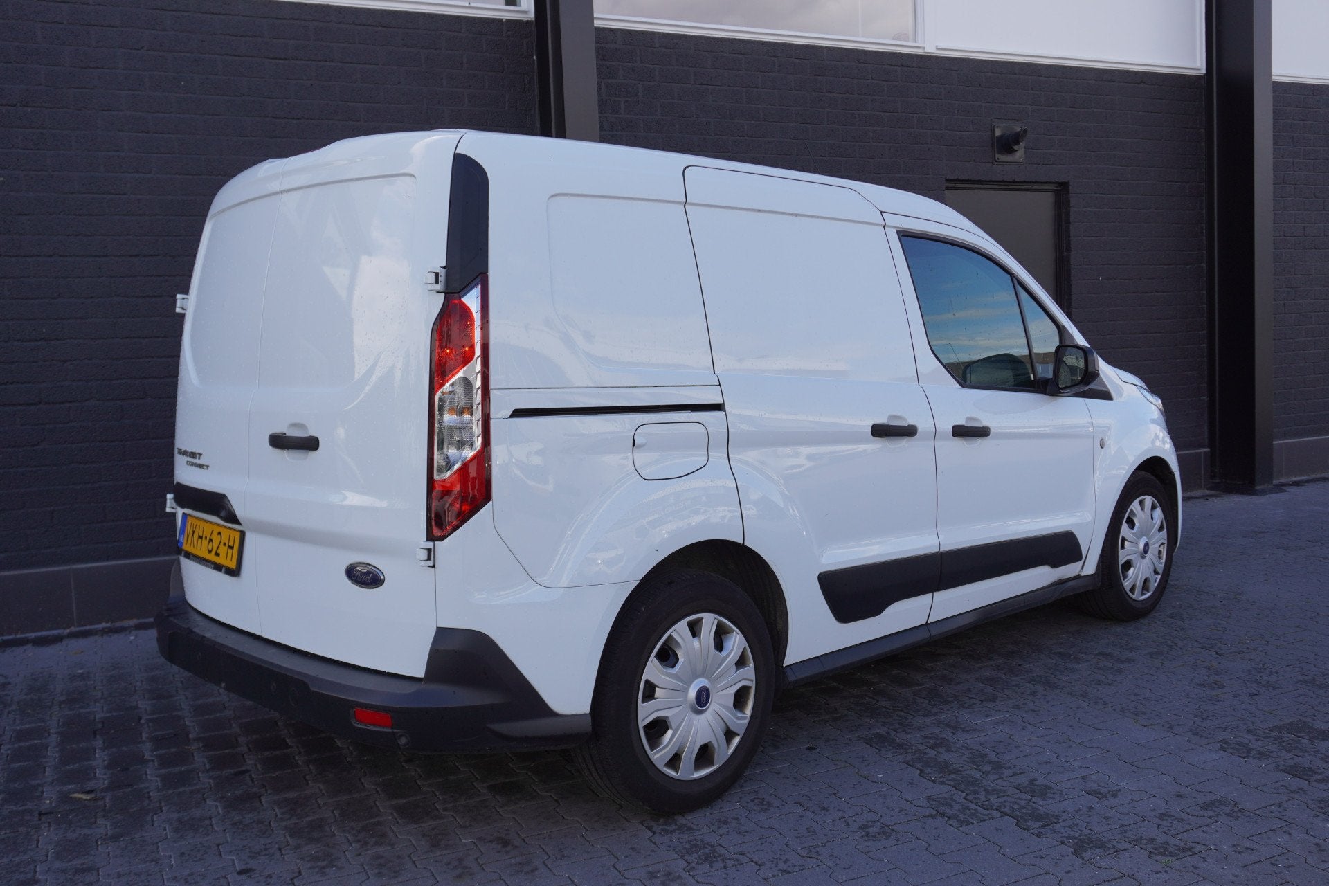 Ford Transit Connect 1.5 EcoBlue EURO 6 - Airco - Cruise - C, Voorwielaandrijving, Stof, Gebruikt, 4 cilinders
