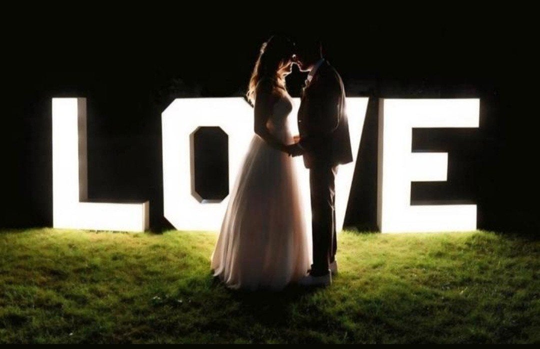 XXL love letters 85 euro te huur, Ophalen of Verzenden, Nieuw, Geboorte of Huwelijk