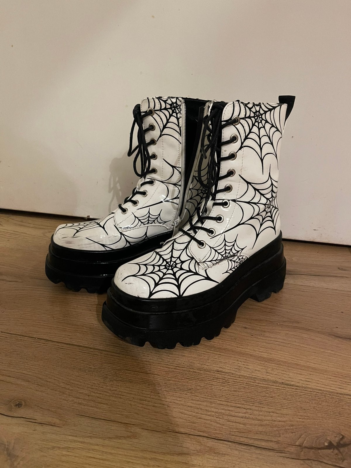 Koi platform/plateau gothic/alt halloween laarzen maat 37, Wit, Lage of Enkellaarzen, Ophalen of Verzenden, Gedragen