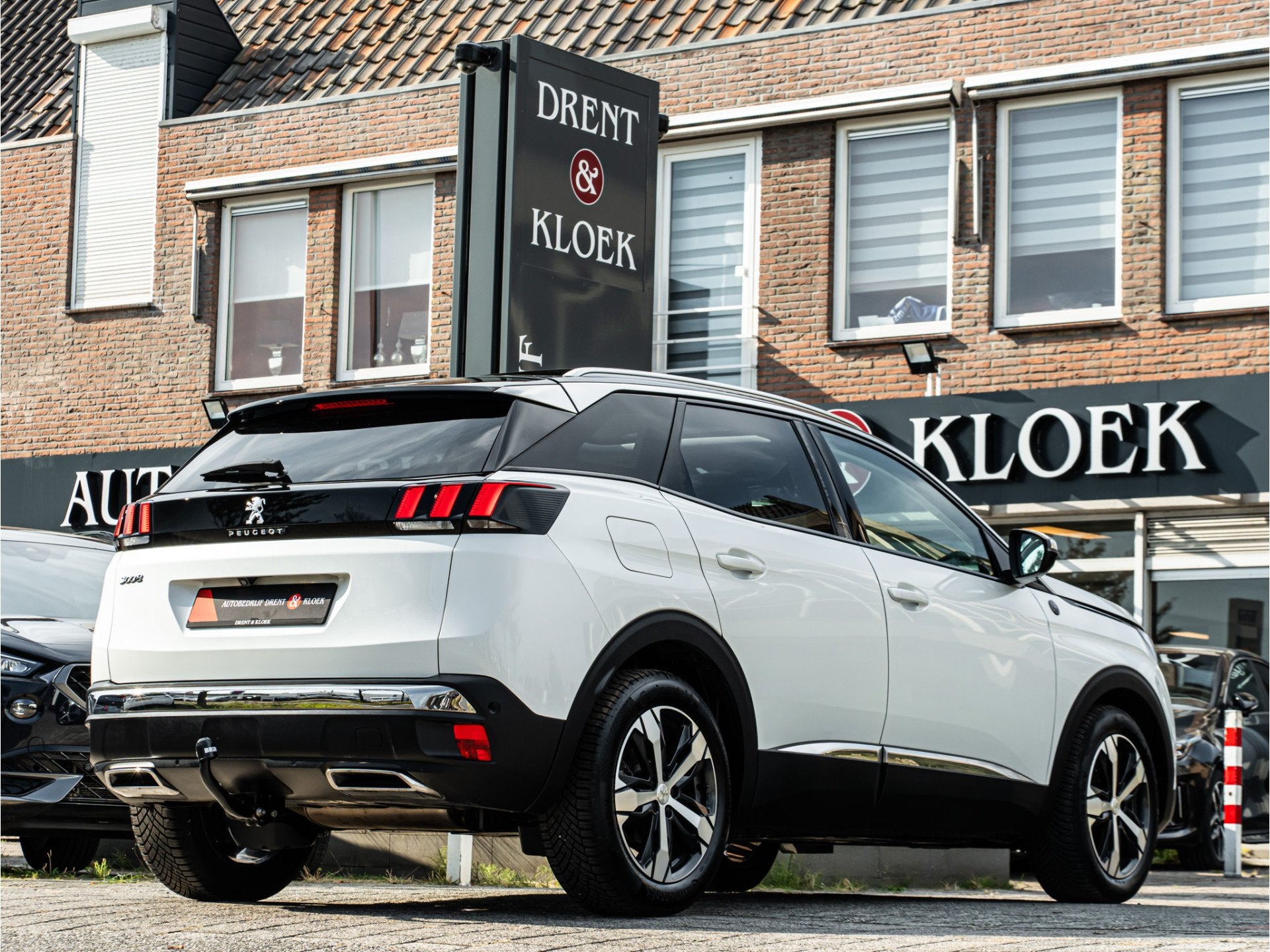 Peugeot 3008 1.2 PureTech Crossway ORG NL PANO CAMERA DODEHO, Auto's, Voorwielaandrijving, Gebruikt, 1199 cc, Wit