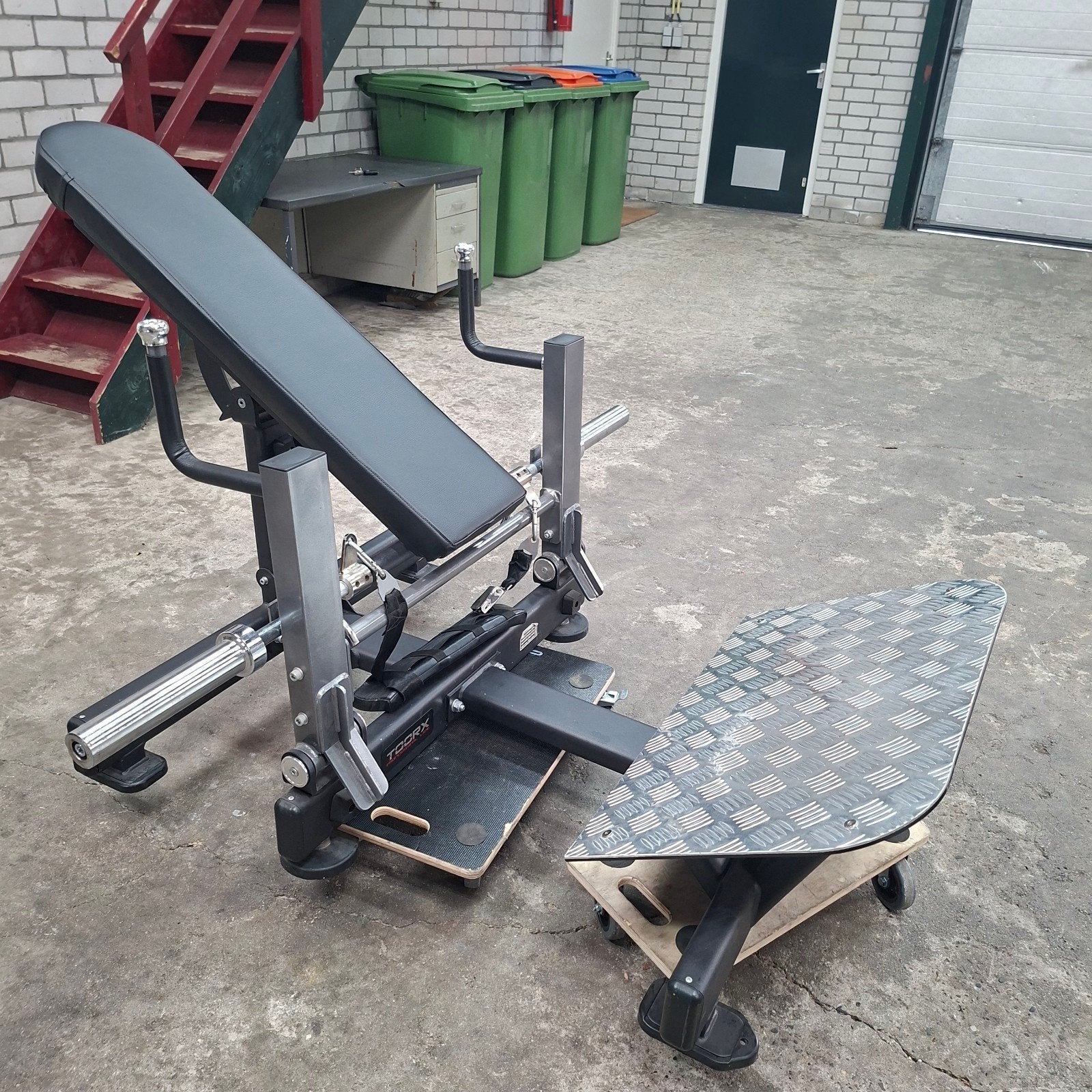 Toorx Professioneel Hip Thrust Machine Plate Loaded, Sport en Fitness, Fitnessmaterialen, Ophalen, Zo goed als nieuw, Overige typen