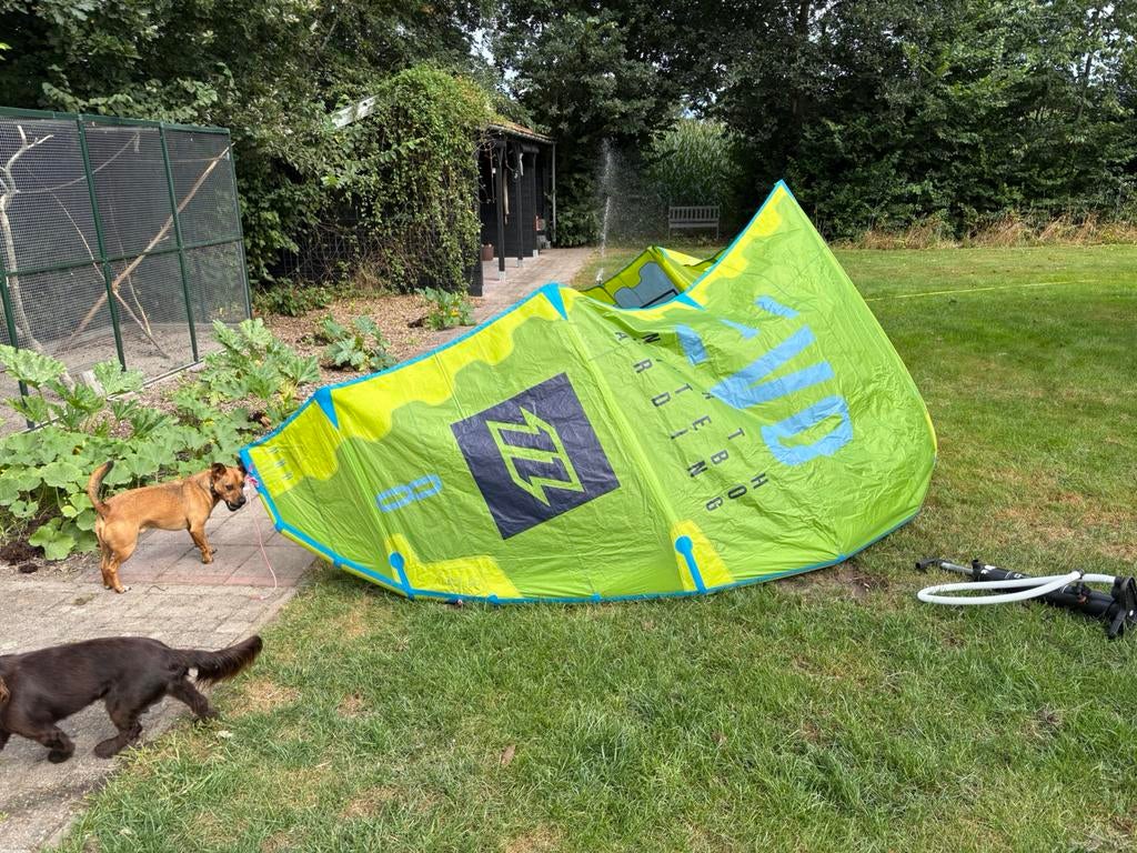 North (duotone) Evo 8m, Watersport en Boten, Kitesurfen, Geen board, Ophalen of Verzenden, Zo goed als nieuw