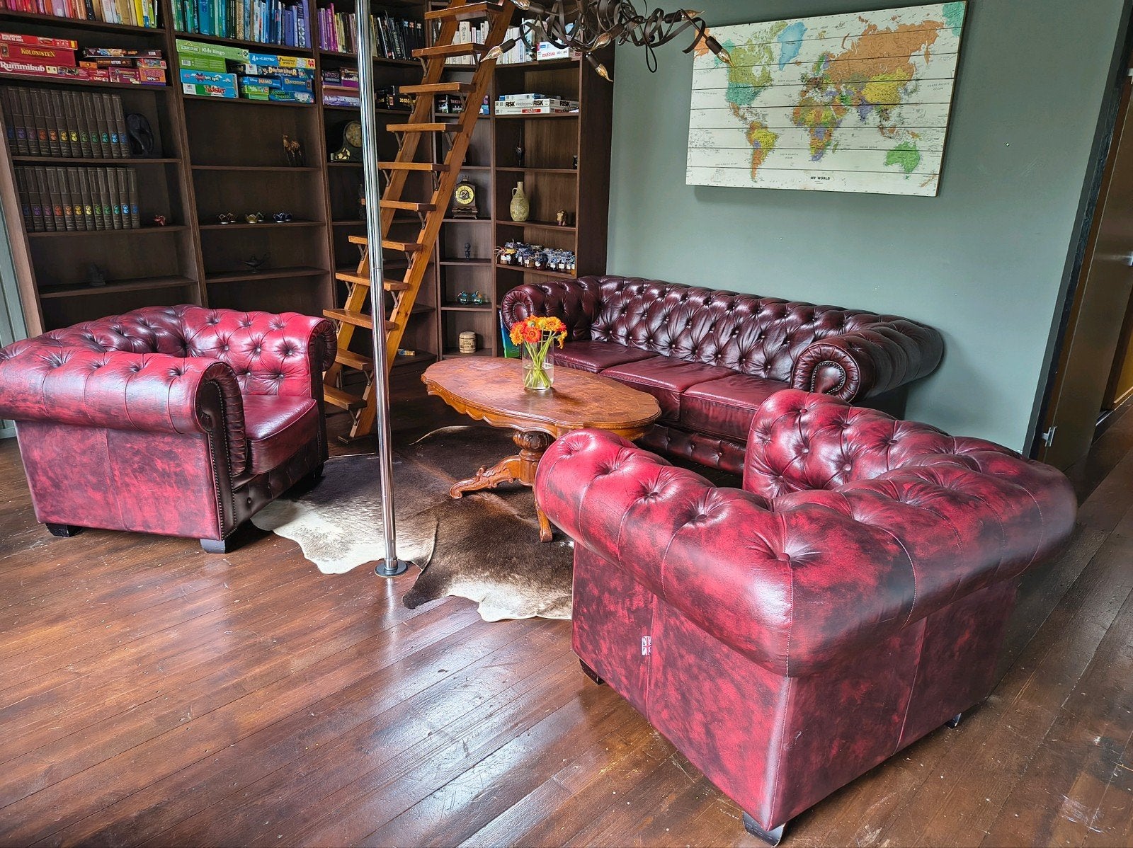 Luxe Chesterfield bank en fauteuil set - Rood leer, Ophalen, Gebruikt, Driepersoons, Rechte bank