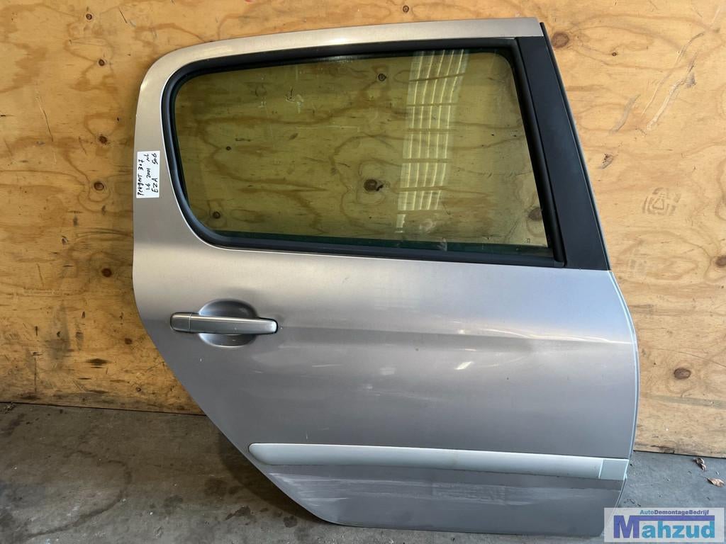 PEUGEOT 307 Grijs EZA rechts achter deur portier 2001-2009, Taurusavenue 1
2132 LS  Hoofddorp, NL, Gebruikt, Contact.group@renault.com