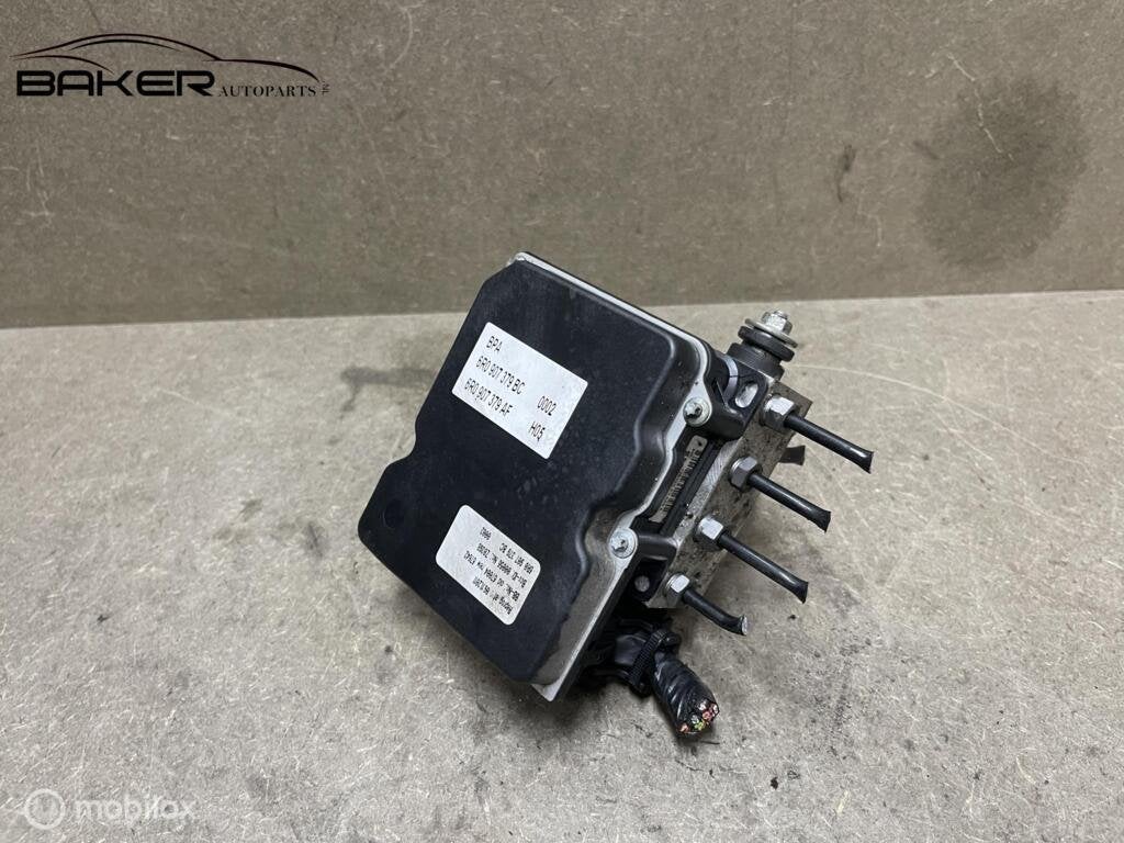 ABS pomp Volkswagen Polo 6R ('09-'14) 6R0907379BC, Gebruikt, Volkswagen, Ophalen of Verzenden, Volkswagen