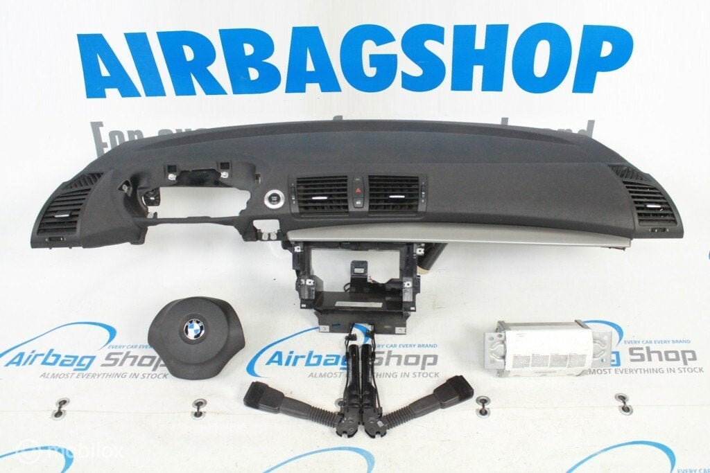 Airbag set - Dashboard zwart BMW 1 E81 E82 E87 E88 2004-2011, Gebruikt, Ophalen of Verzenden