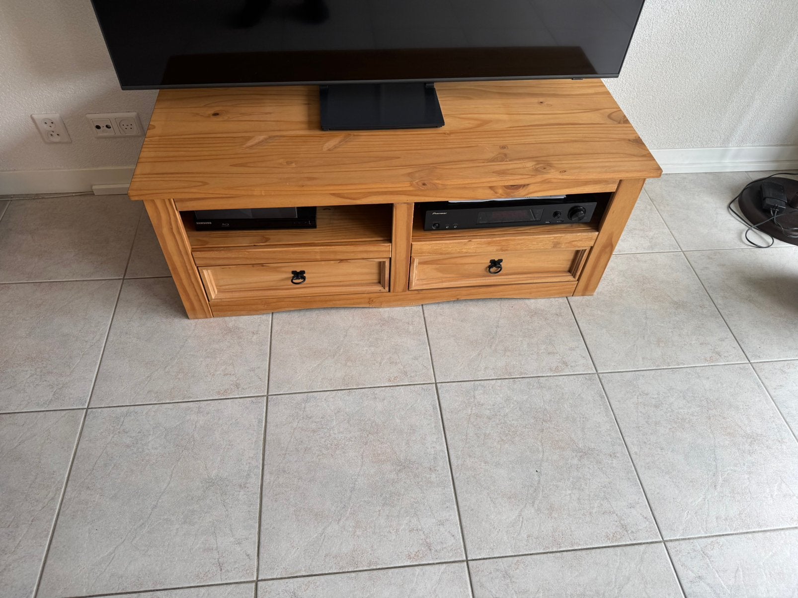 Tv kastje, Ophalen, Gebruikt, 25 tot 50 cm, Minder dan 100 cm