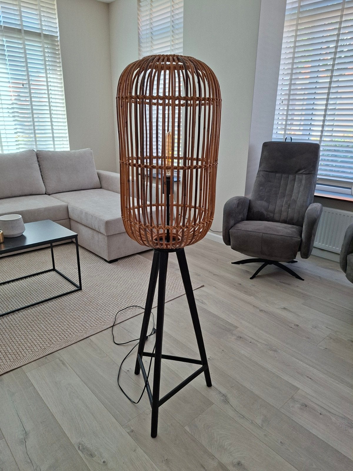 Mooie houten vloerlamp, 1.40m hoog, Ophalen of Verzenden, Gebruikt, Hout, 100 tot 150 cm