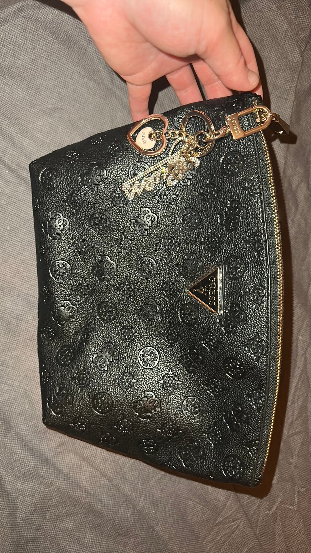 Nieuw guess tasje met sleutelhanger plastic zit er nog op, Ophalen of Verzenden, Zo goed als nieuw, Zwart, Guess