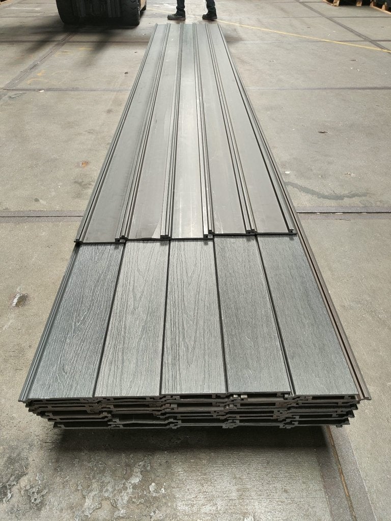 RESTPARTIJ - Composiet rabatdelen antracit/zwart - 31 m2, Overige materialen, Gebruikt, 20 tot 50 mm, Compoziet B.V.