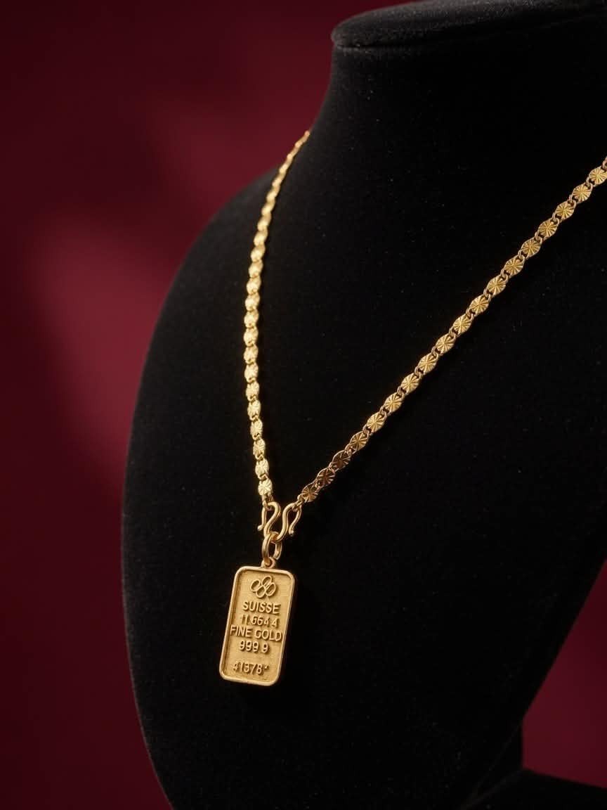 Tijdloze 24K Vergulde Ketting met Hanger, Nieuw, Ophalen of Verzenden, Goud, Overige materialen