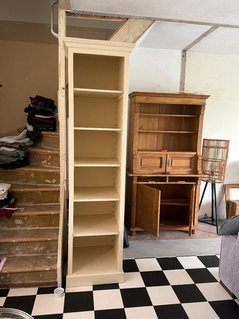 Hoge kast met legplanken, Ophalen, Met plank(en), Gebruikt, 200 cm of meer