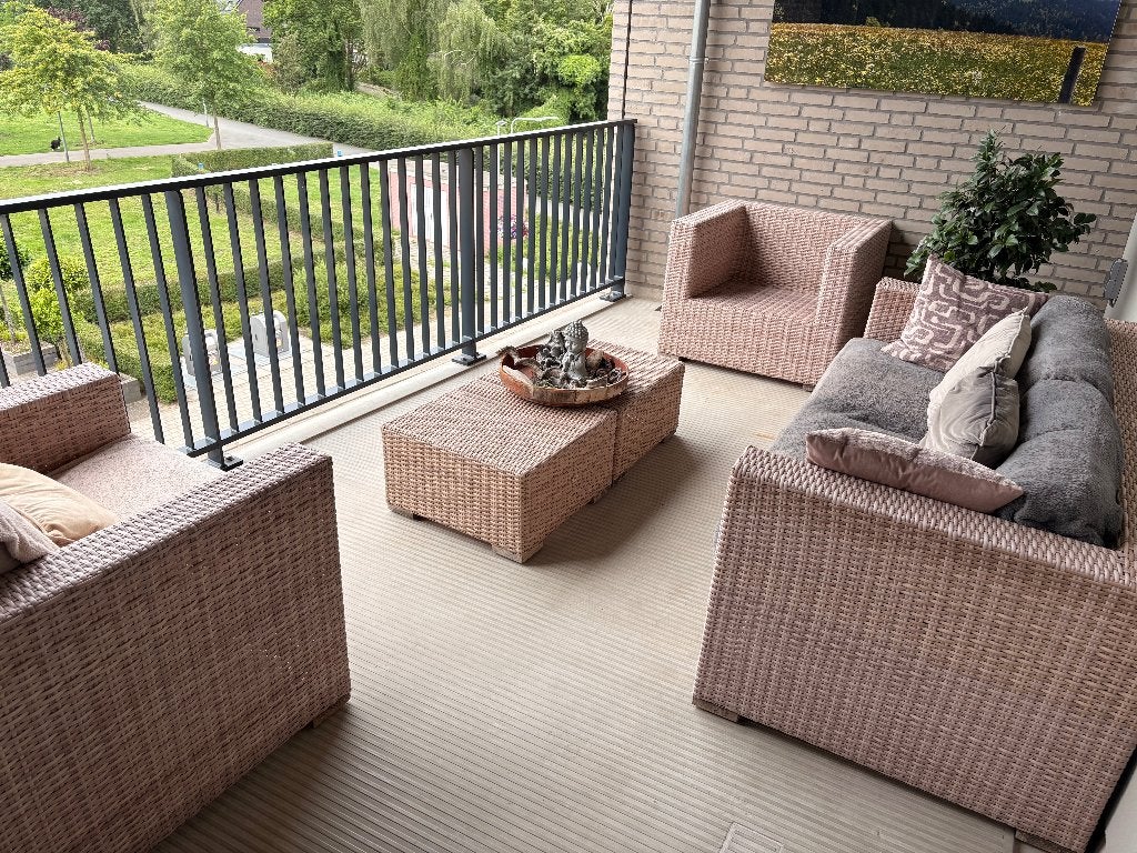 Luxe wicker loungeset – 3-zitsbank, 2 fauteuils en 2 tafels, Ophalen, 5 zitplaatsen, Gebruikt, Bank