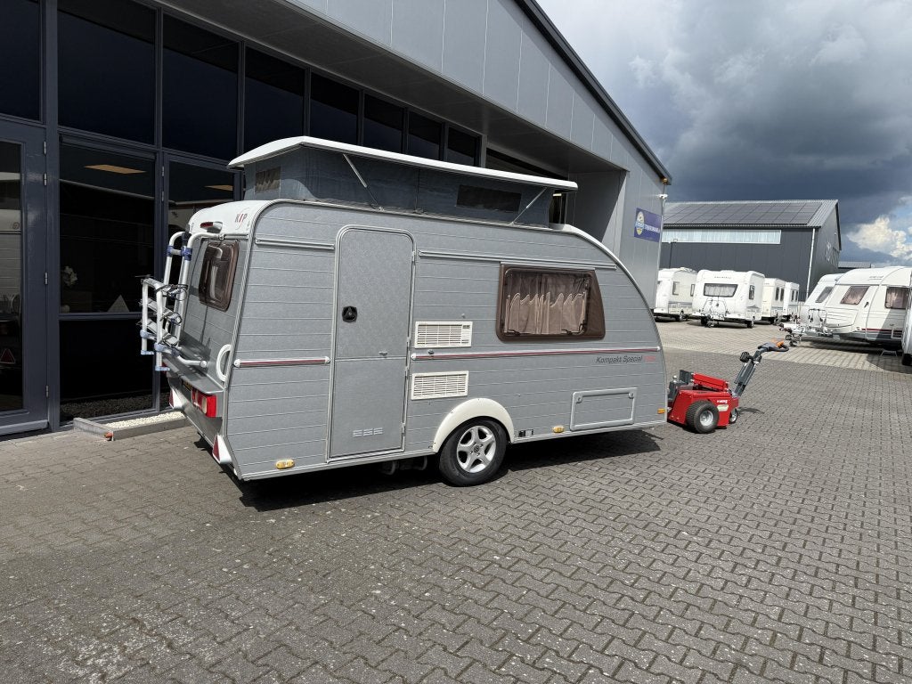 Kip Kompakt Special 37 EKV Langslaper + WC 680KG leeg Netjes, Kip, Tot en met 2, Bedrijf, Treinzit
