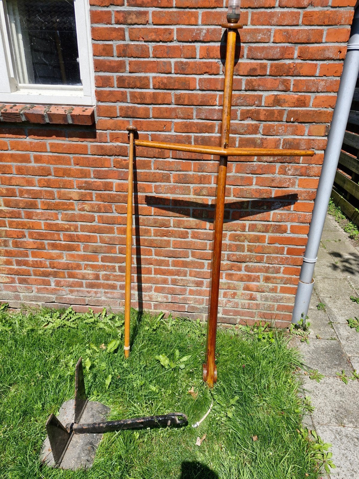 Houten mast en vlaggenstok met anker, Ophalen, Gebruikt