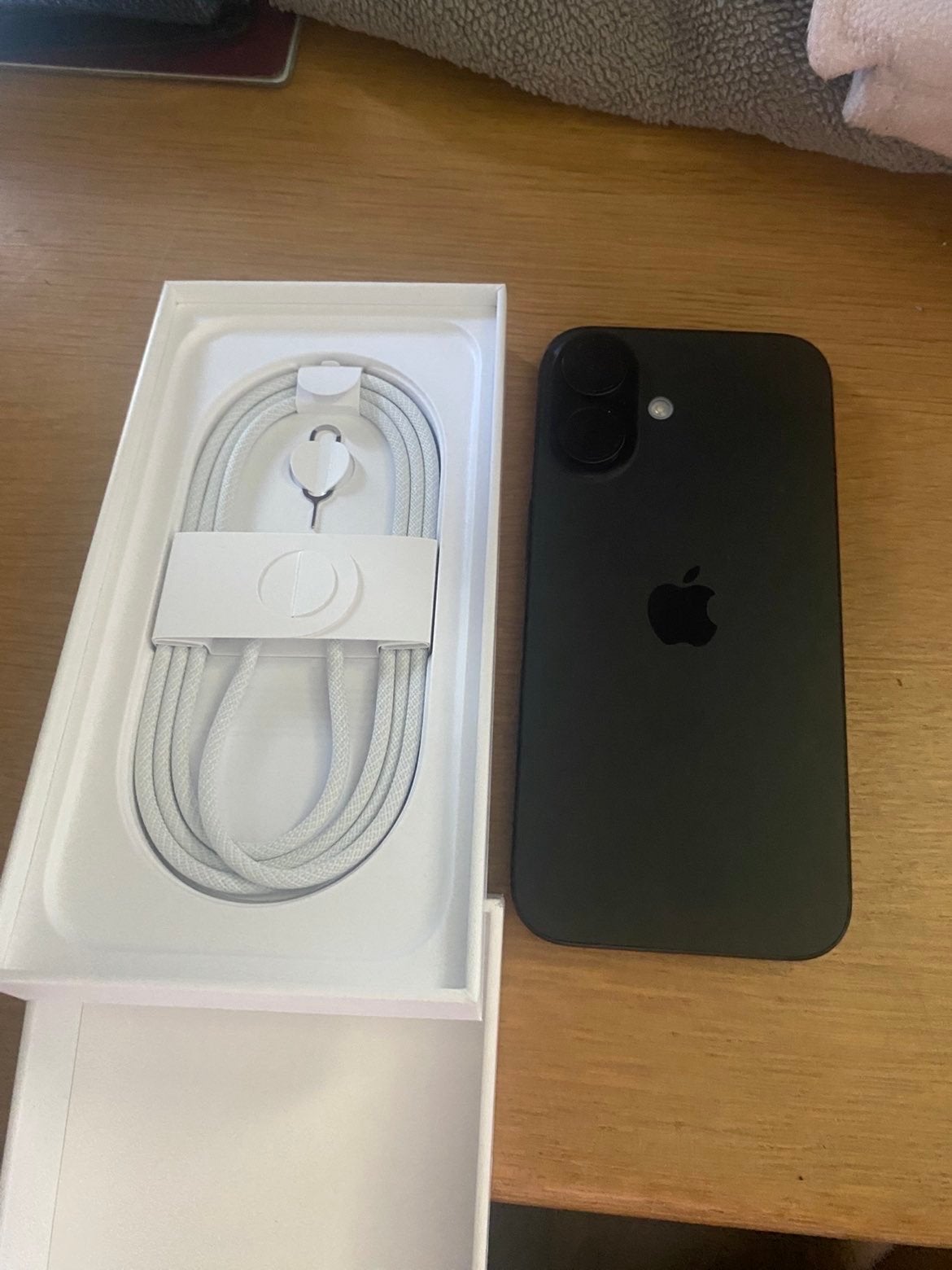 iPhone 16 Zwart - Nieuwstaat 128GB, Telecommunicatie, Mobiele telefoons | Apple iPhone, 128 GB, Zwart, Nieuw, IPhone 16