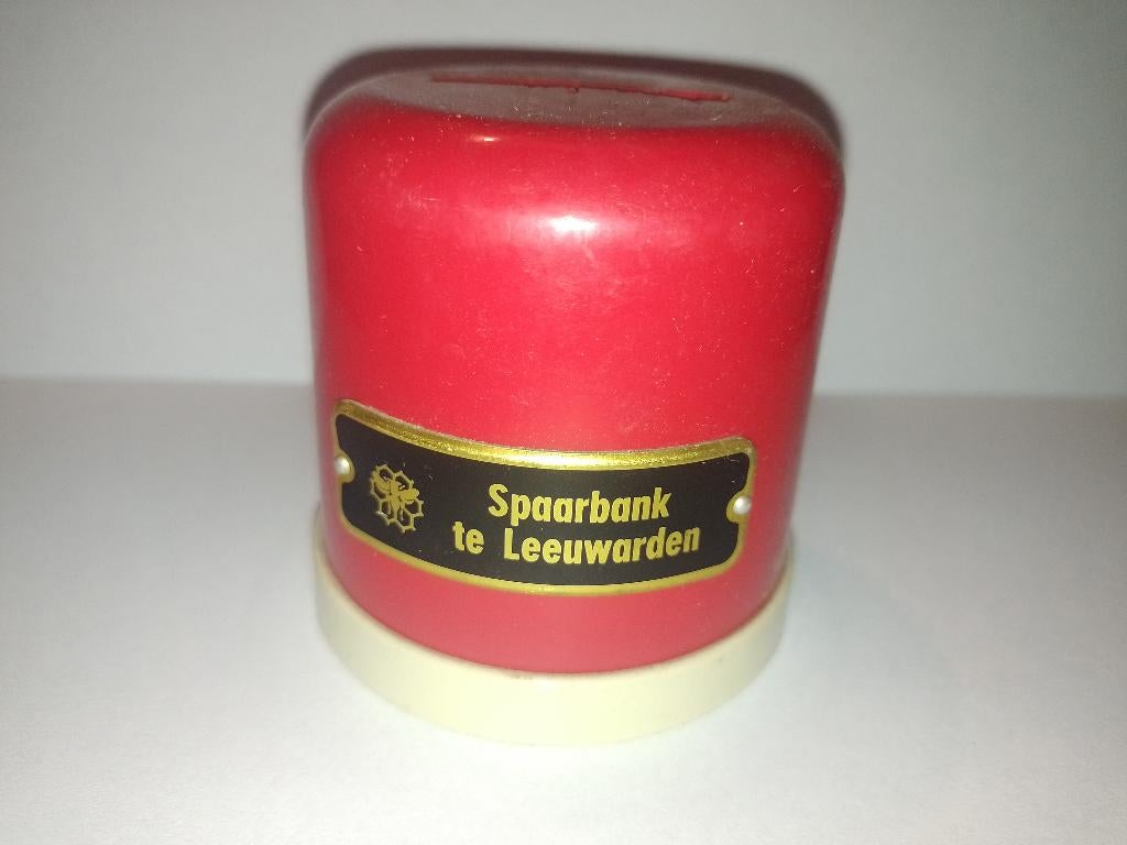 Spaarpot Spaarbank te Leeuwarden., Ophalen of Verzenden, Gebruikt, Metaal of Blik, Overige thema's
