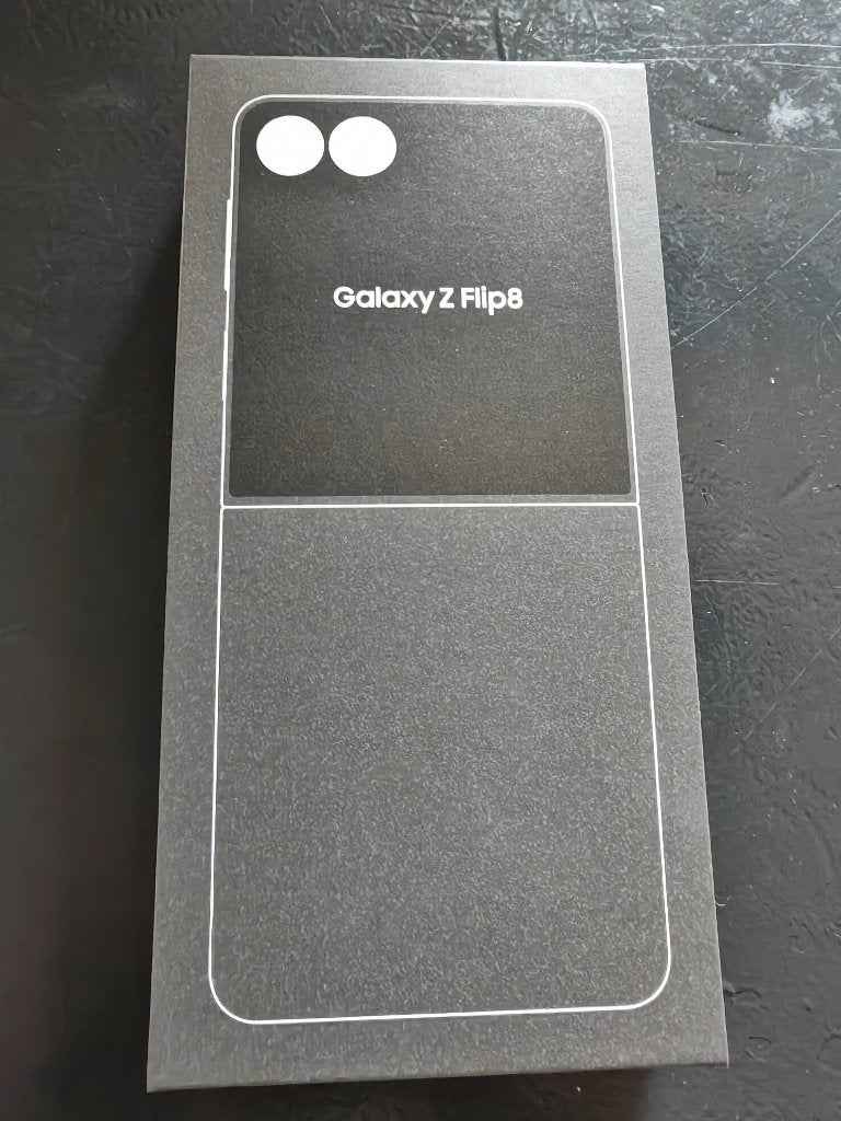 Samsung Galaxy Z Flip8 512GB – NIEUW –