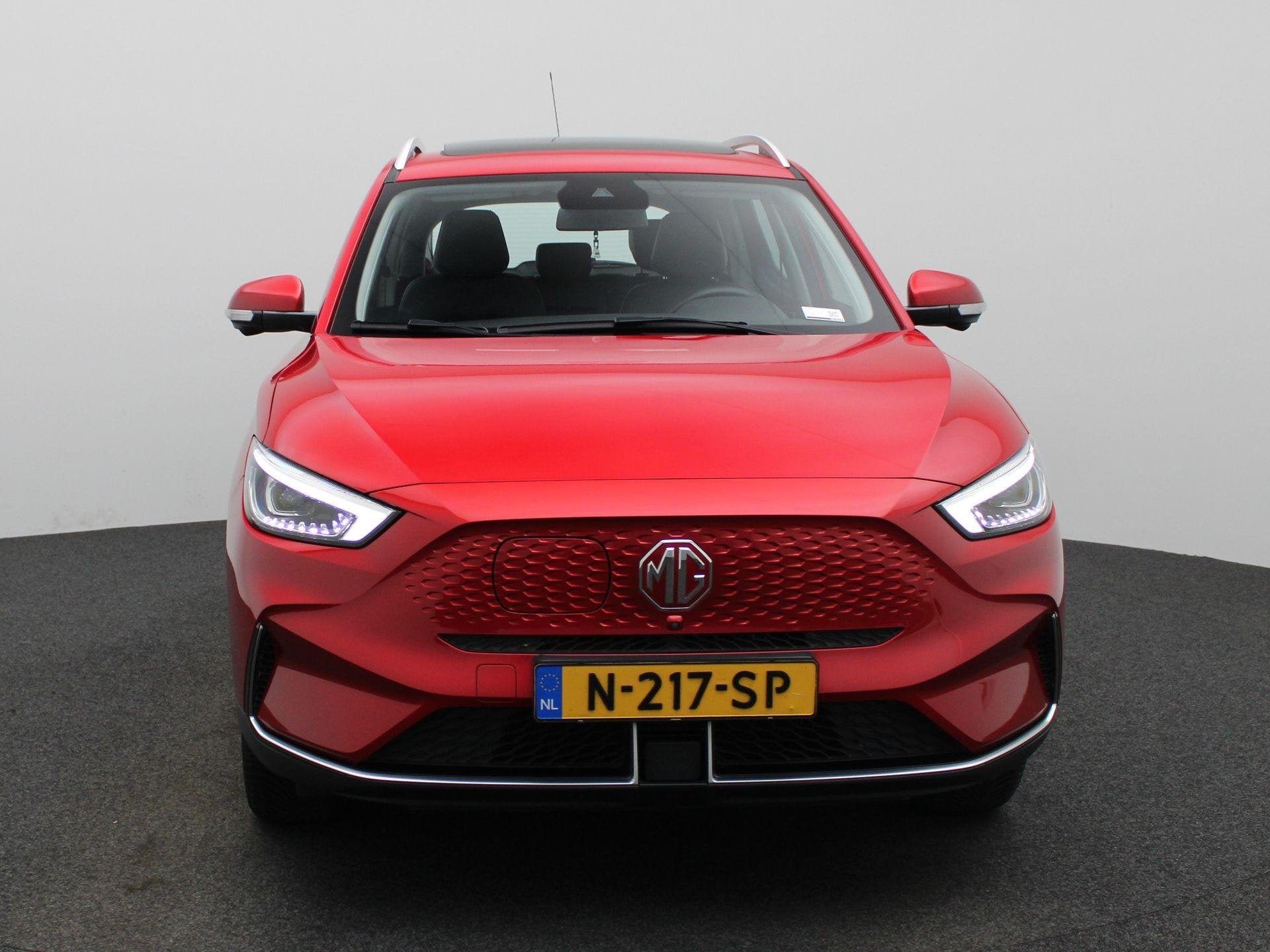 MG ZS EV Long Range Luxury 70 kWh, Auto's, 12 maanden, Gebruikt, ZS, Origineel Nederlands