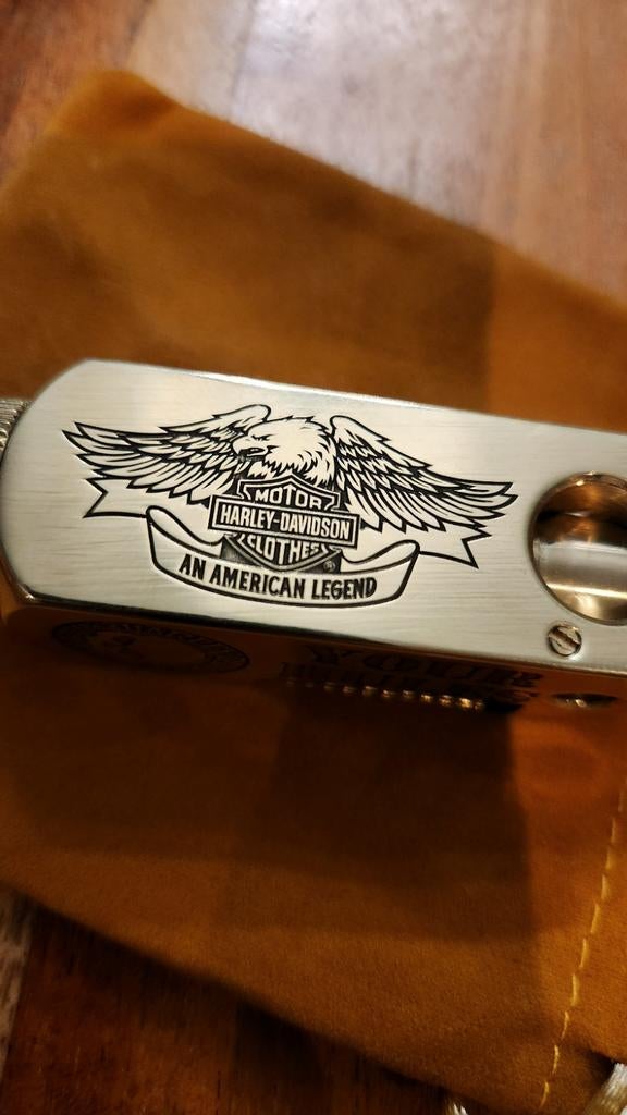 Unieke Harley Davidson Benzine Aansteker, Verzamelen, Rookartikelen, Aanstekers en Luciferdoosjes, Ophalen of Verzenden, Nieuw