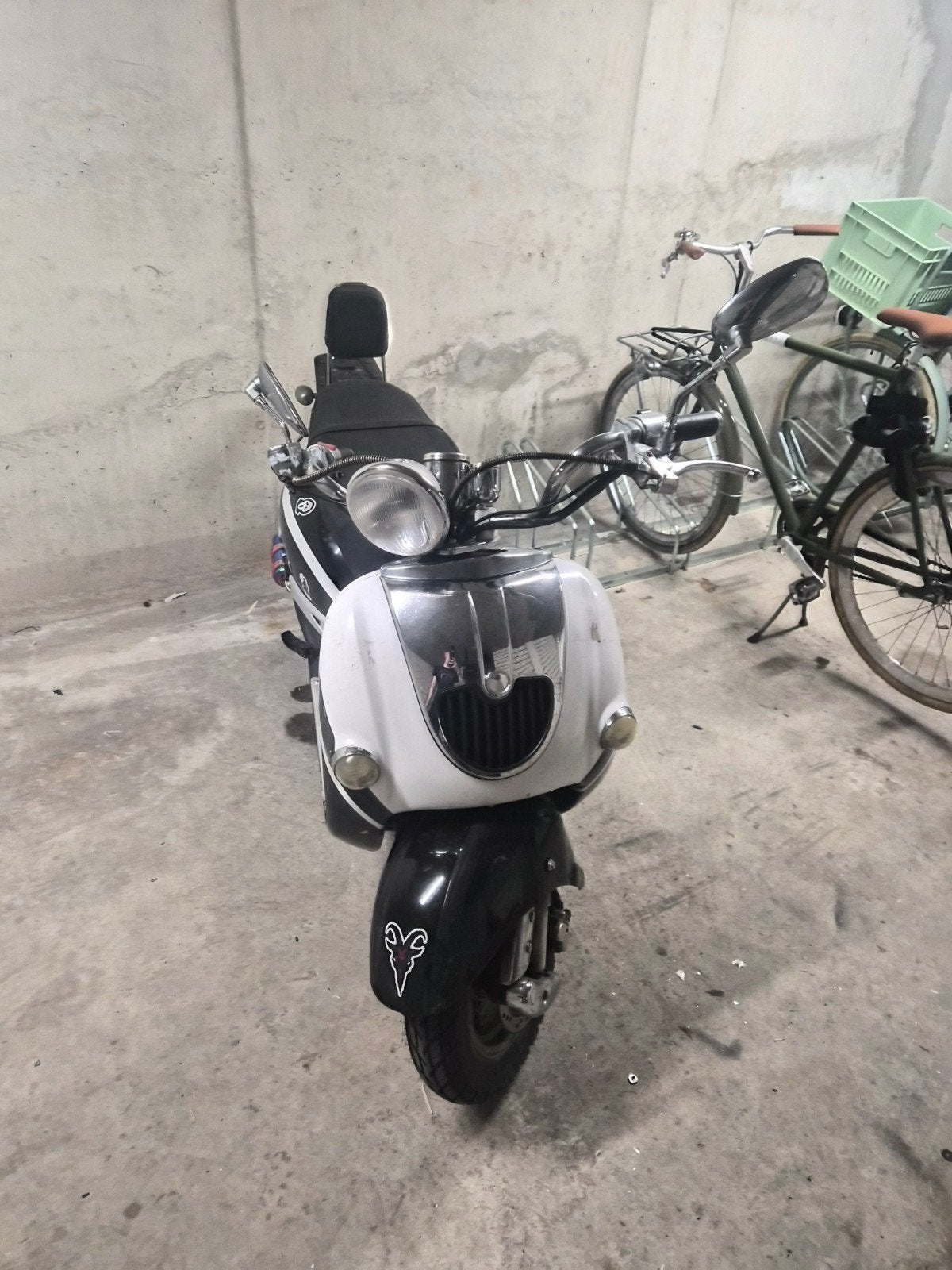 Senzo scooter met sportuitlaat, Gebruikt, Benzine, Ophalen, Overige merken