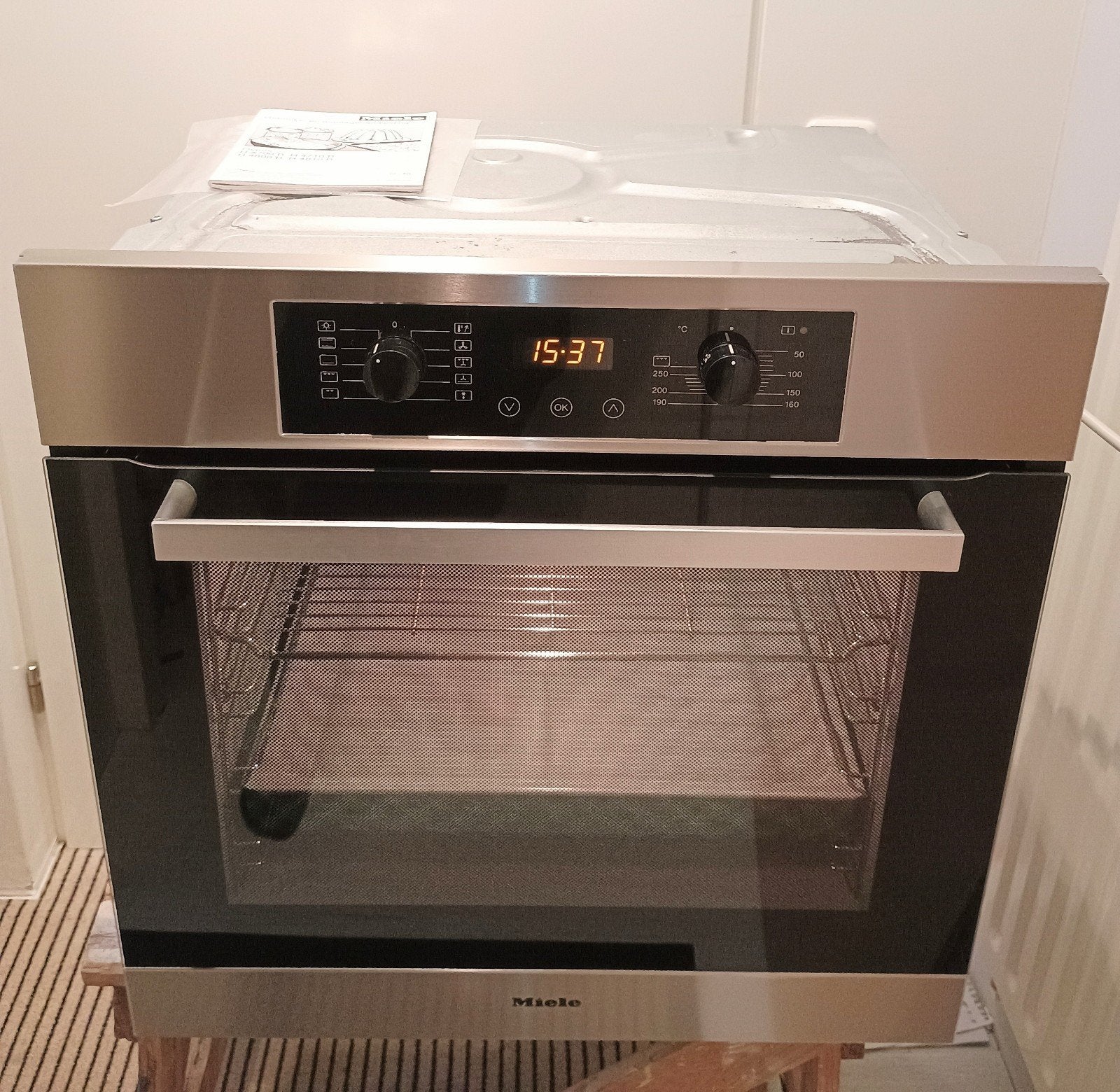 Miele inbouw heteluchtoven M-nr H 4810 B Type BKK 6001 60x60, Gebruikt, Verzenden, Heteluchtoven, Inbouw