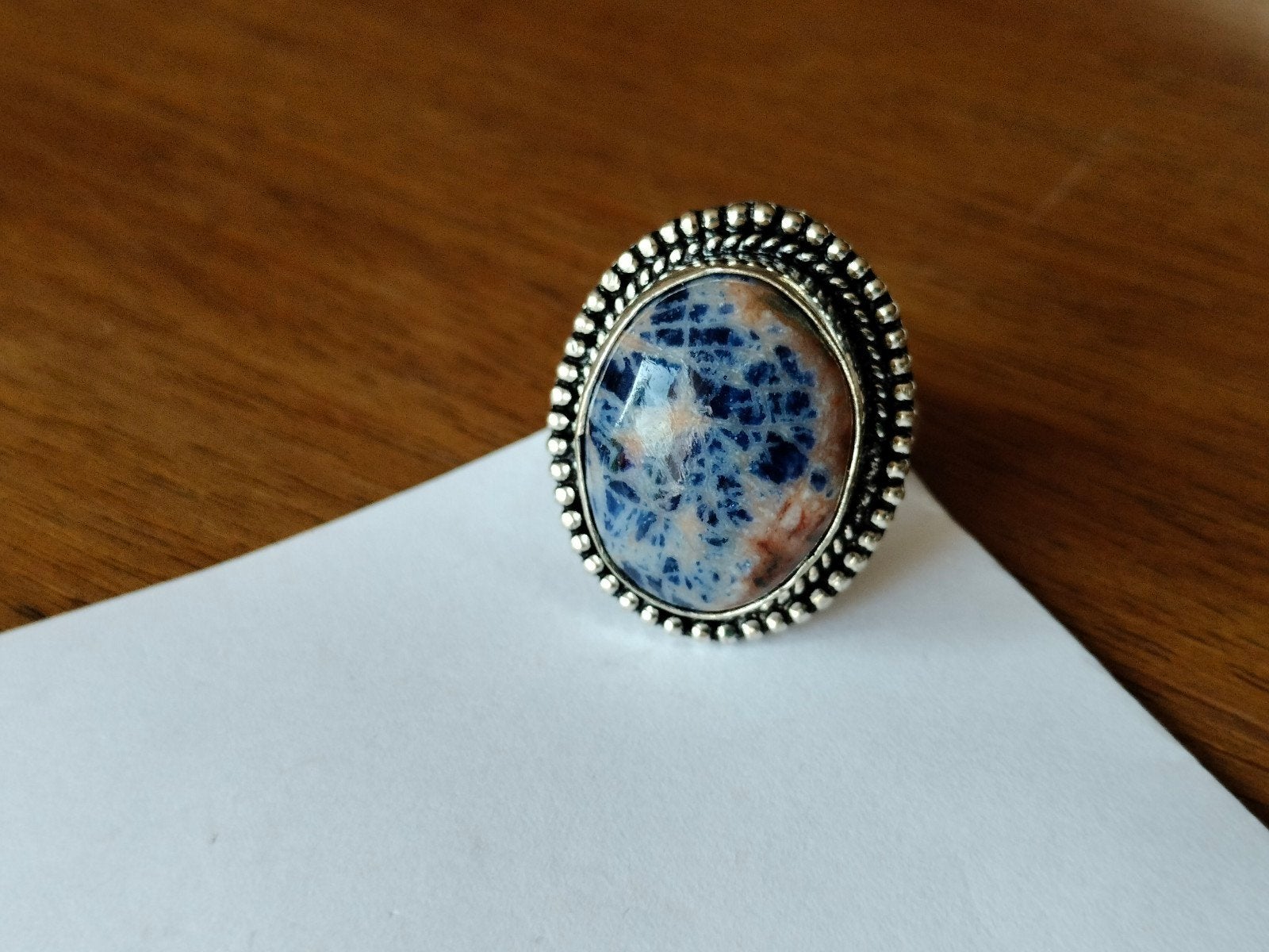 zilveren ring met sodaliet maat 19, 19 tot 20, Nieuw, Met edelsteen, Dame