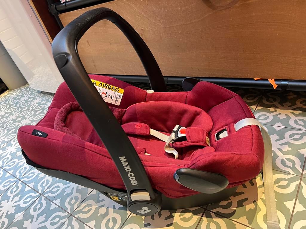 Mooie maxi cosi met iso fix basis, Ophalen, Zo goed als nieuw, Isofix, 0 t/m 13 kg
