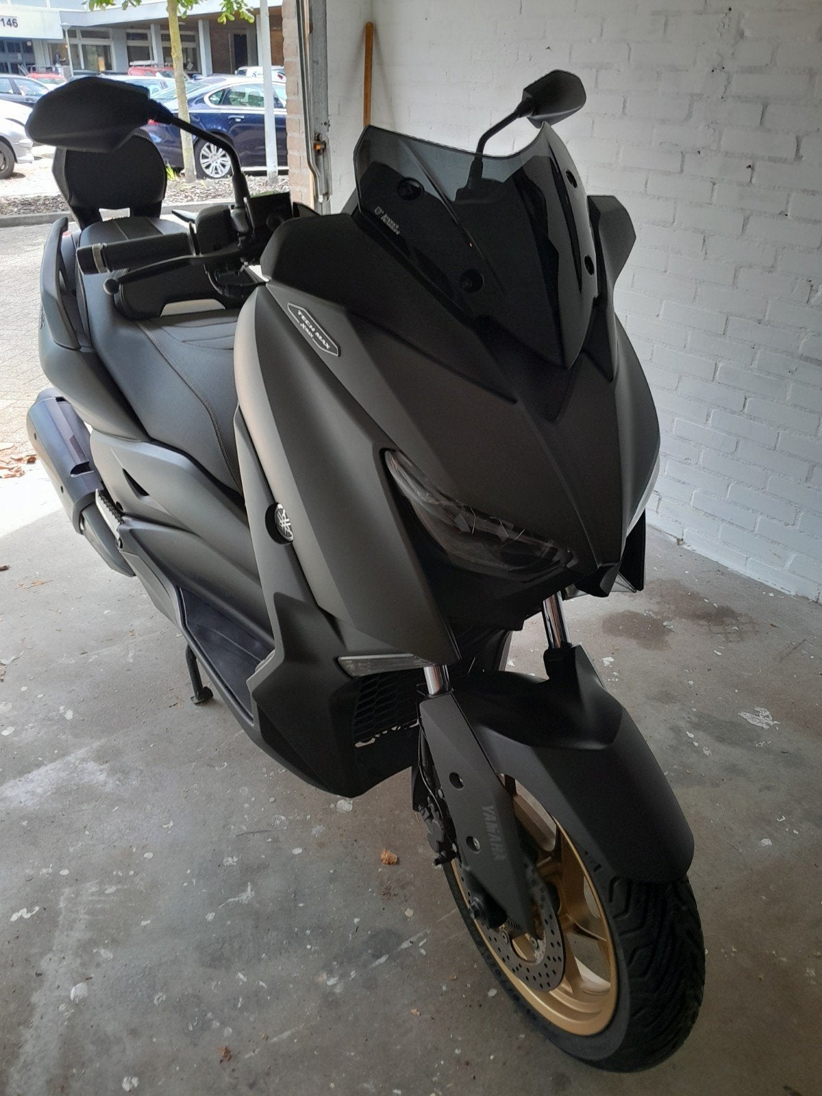 Te koop / ruil ....11.235 km... YAMAHA 2021. X MAX ( T, 300 cc, Particulier