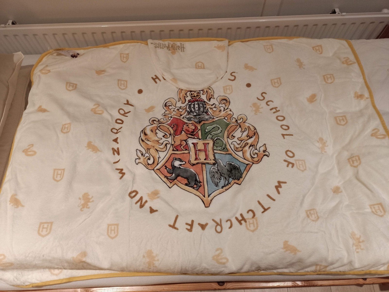 NIEUW: Harry Potter deken/omslag cape/draagbare deken, Ophalen of Verzenden, Nieuw, Overige typen
