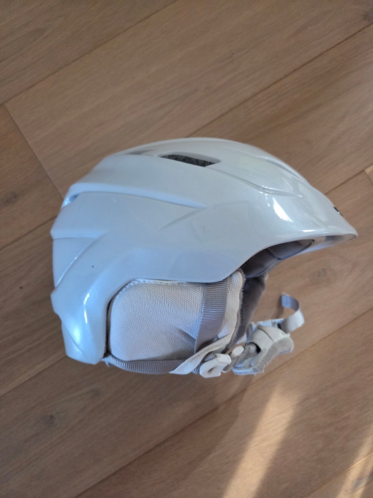 Giro Witte skihelm - Zo goed als nieuw, Giro, Ophalen of Verzenden, Zo goed als nieuw, Overige typen
