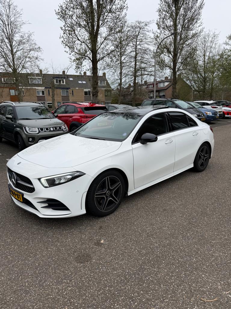 Mercedes-Benz A-Klasse A 200 163pk 7G-DCT 2019 Wit, Zwart, 75 €/maand, 690 kg, Particulier