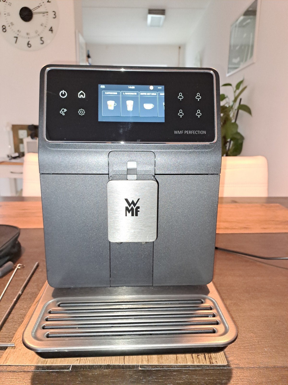 WMF Perfection 740 - Volautomatische Koffiemachine, Witgoed en Apparatuur, Koffiezetapparaten, 10 kopjes of meer, Koffiemachine