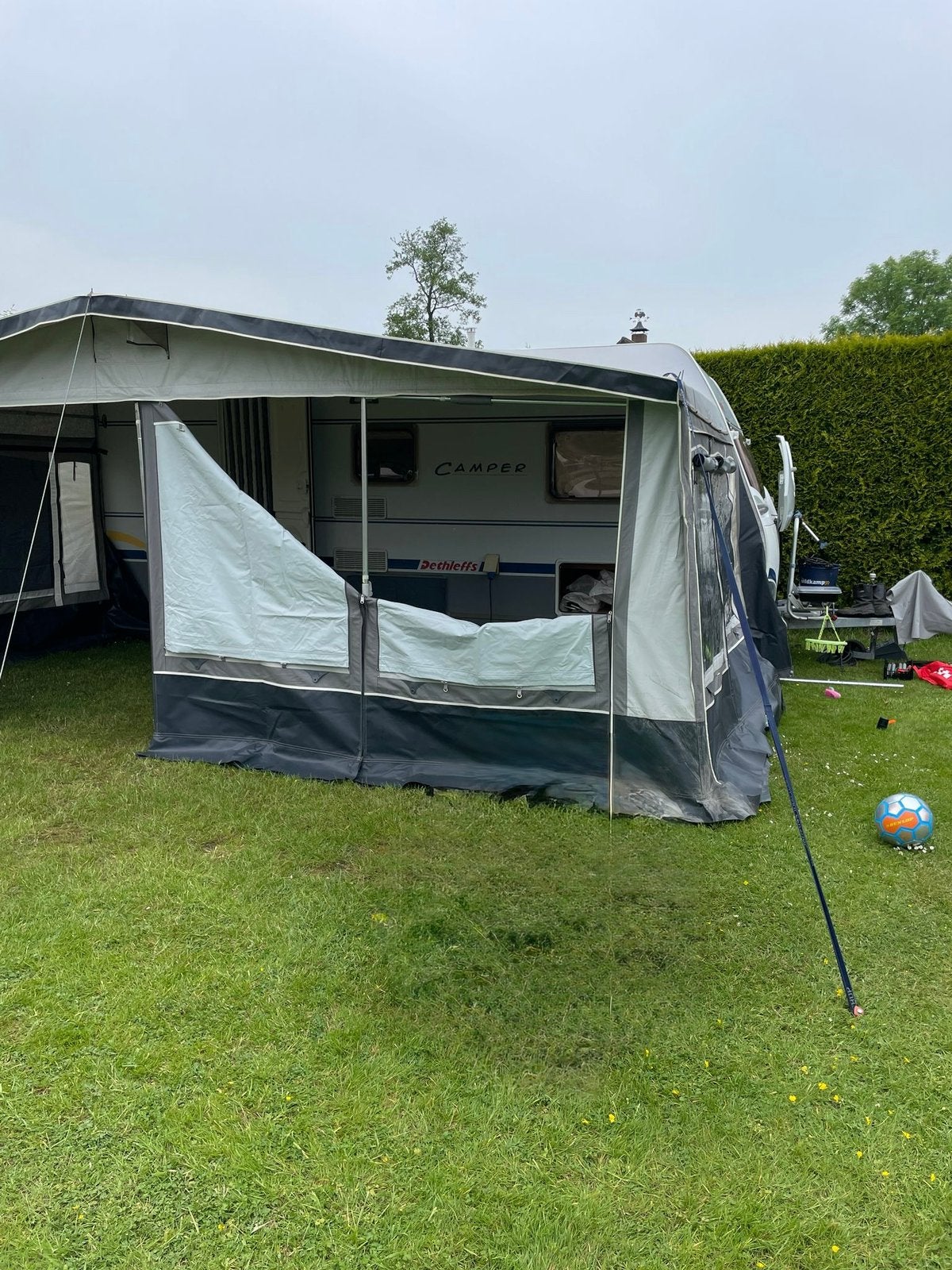 Voortent Brand Magellan 300, Ophalen of Verzenden, Gebruikt
