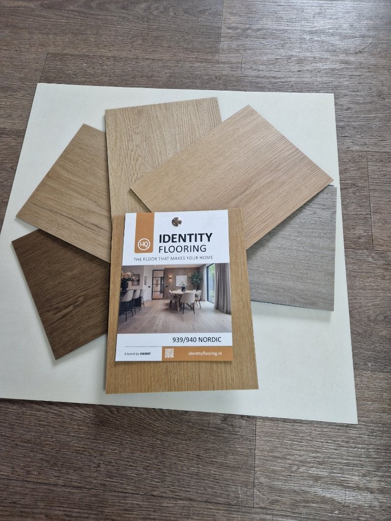NIEUW: IDENTITY PVC-VLOER MET ONDERVLOER NU € 29,95 PER M²., Ophalen, Overige typen, Nieuw, Geen