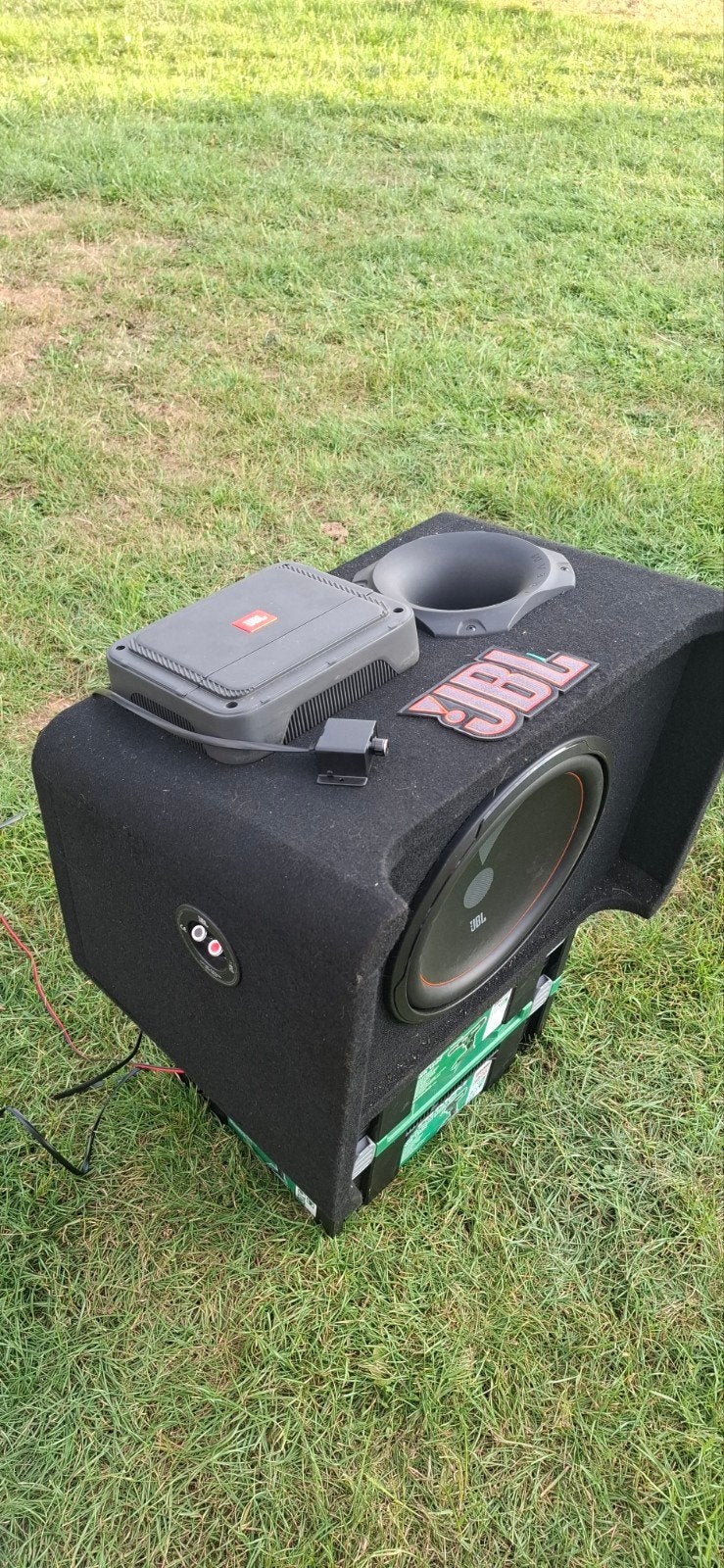 JBL Club 1200P subwoofer met versterker, Auto diversen, Ophalen, Zo goed als nieuw